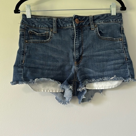American Eagle Outfitters Women's Blue Denim Short - Picture 2 of 7
